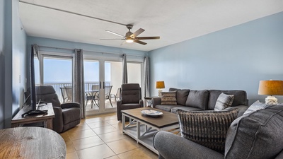 Sandy Key 621 Living Room and Beach View Balcony