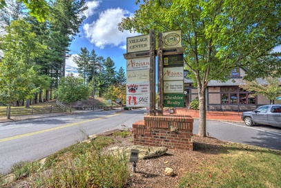 Village of Cheshire Cabins - Cardinal's Cove 4