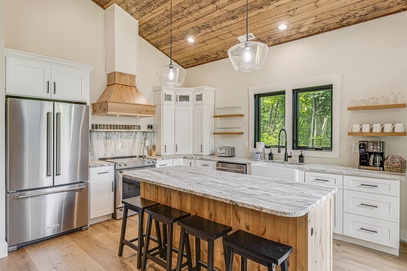 Serenity Peak Lodge 2