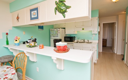 Queens Court 1208 10