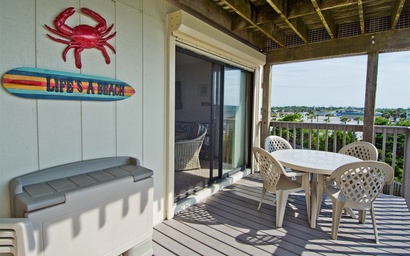 Queens Court 1203 10