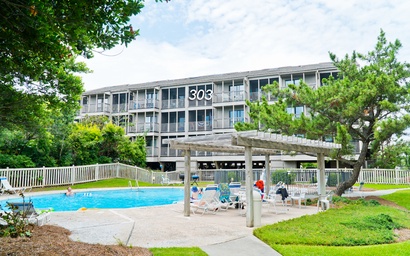 Island Beach Racquet Club 303B 3