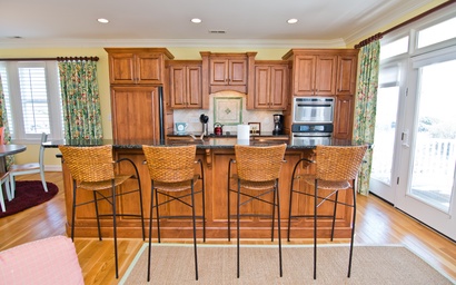 Carriage House At Water's Edge 6