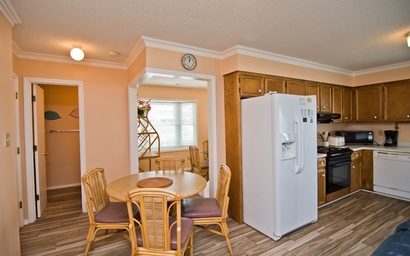 Red Roof Cottage East 9