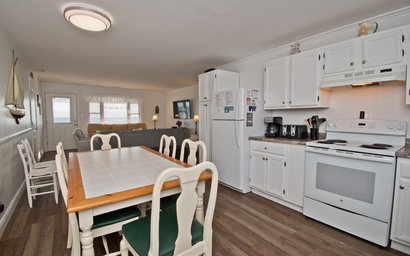 Captain's Quarters West 7