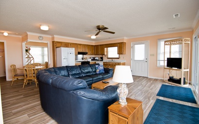 Red Roof Cottage East 6