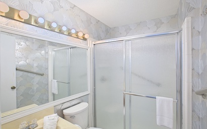 Shoreline Villas 7 6