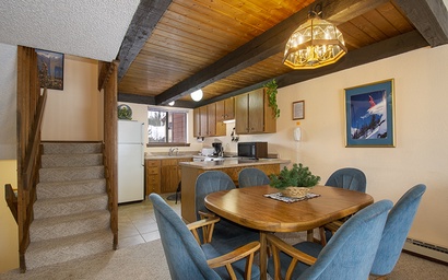 Meadow Ridge Court 28 Unit 6 6