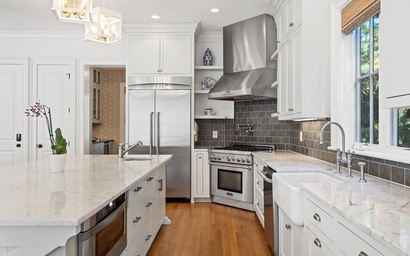 262 Governors Drive 6