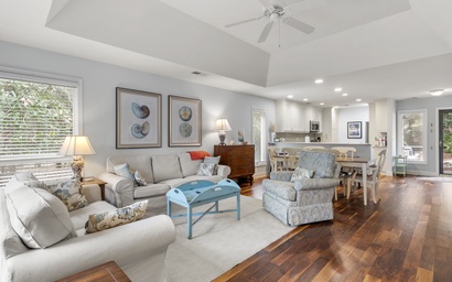 1220 Greenslake Cottage 3