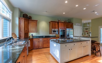 258 Governors Drive 6