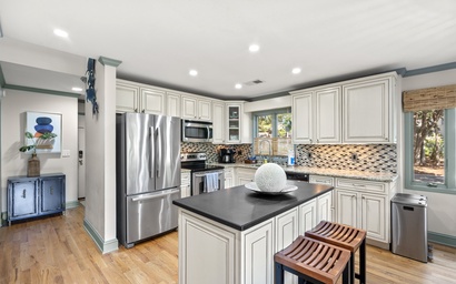 1337 Fairway Oaks Villa