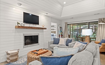 1071 Sparrow Pond Cottage