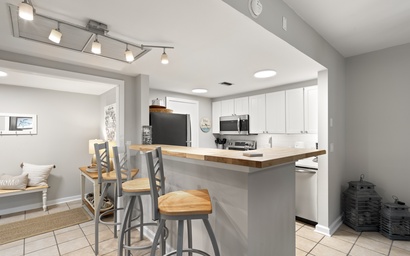 2263 Shipwatch Villa