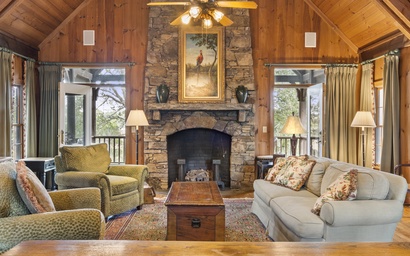 9 Club Cottage Lane 2