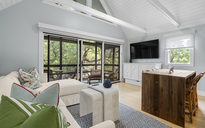 4295 Mariners Watch Villa