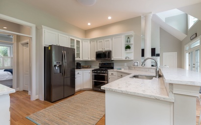 337 Governors Drive 6