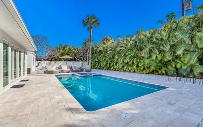 Shamrock Palms