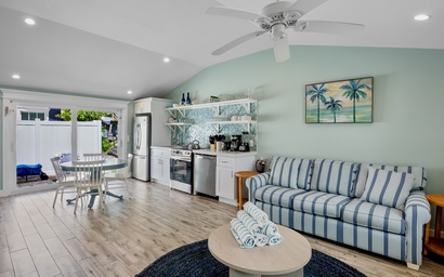 Villa #7 AMI Lime Fish