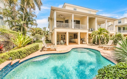 Featured Property Dolphin House