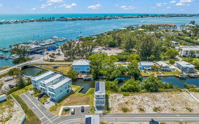 Salt and Sand at Hunter's Point