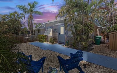 Twin Dolphins Cottage