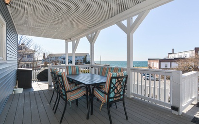 Harbortown Hideaway