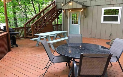 Golden Pines Retreat 3