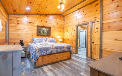 Country Bear Hideaway 4