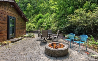 Misty Mountain Cabin 4