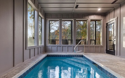 Bearfoot Splash Hideaway