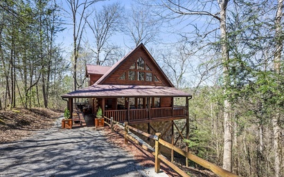 Bourbon Bear Lodge