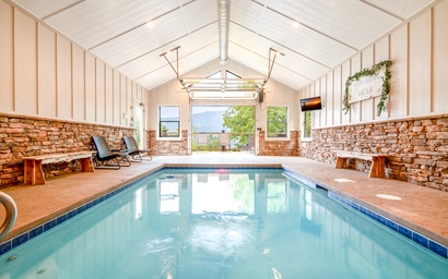 BearFoot Hills Retreat