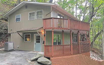 Golden Pines Retreat 5