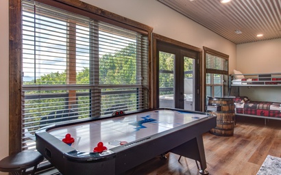 Black Bear-y Ridge 4