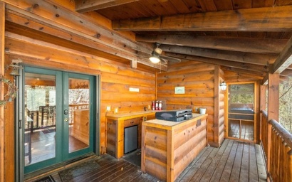 Smoky Breeze Retreat 5