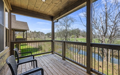 Cabin By The Creek 5