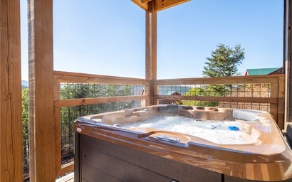 Smoky Peaks Pool Cabin 3