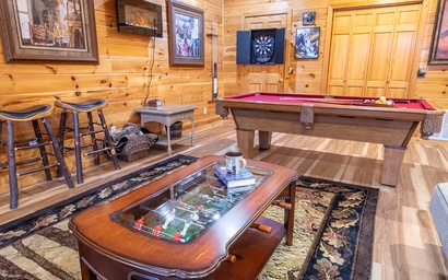 Smokey's Hideaway 4