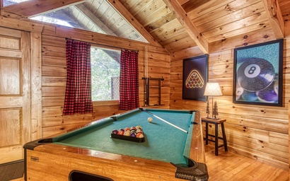 Cozy Bear Lodge 3