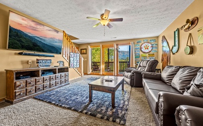 Some Peak Somewhere Cabin 4