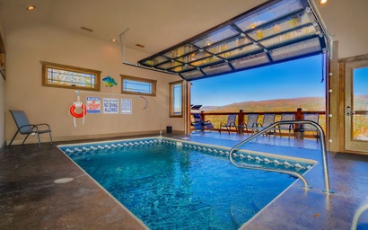 The Lodge At Coopers Hawk