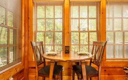Lazy Bear Lodge 2