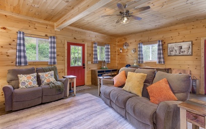 Maple Valley Farm House 4