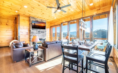 Smoky Peaks Pool Cabin 2