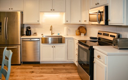 BS Apartment: 2 Bedrooms 3