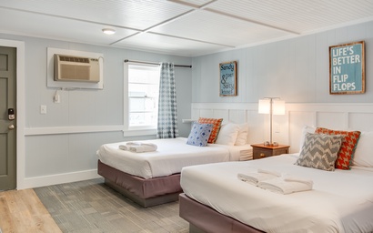 TH13: Striped Bass Room 2