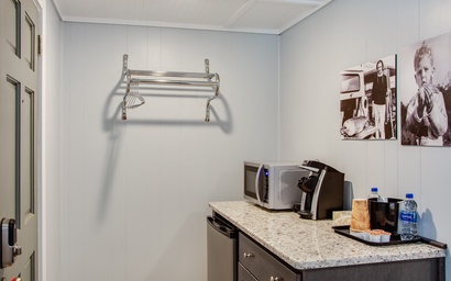 TH04: Sailfish Room 4