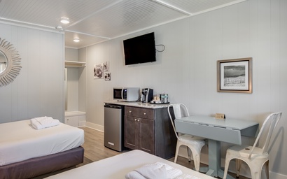 TH22: Hatteras Inlet Room 4