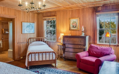 BB04: Billy's Room 2